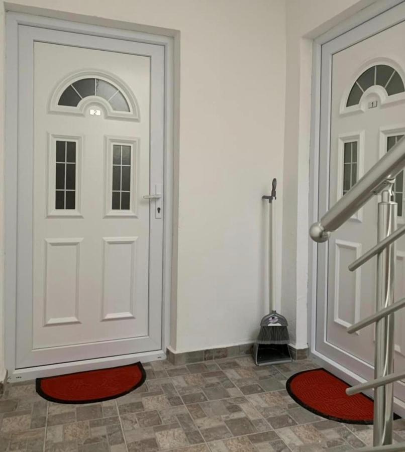 Apartman Ail 2 Ulcinj Exteriör bild