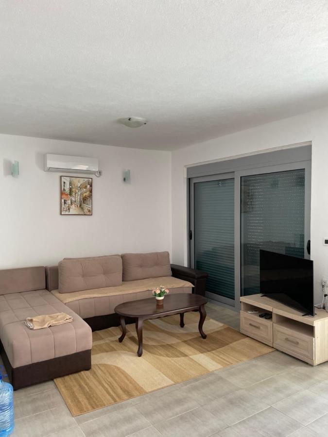 Apartman Ail 2 Ulcinj Exteriör bild
