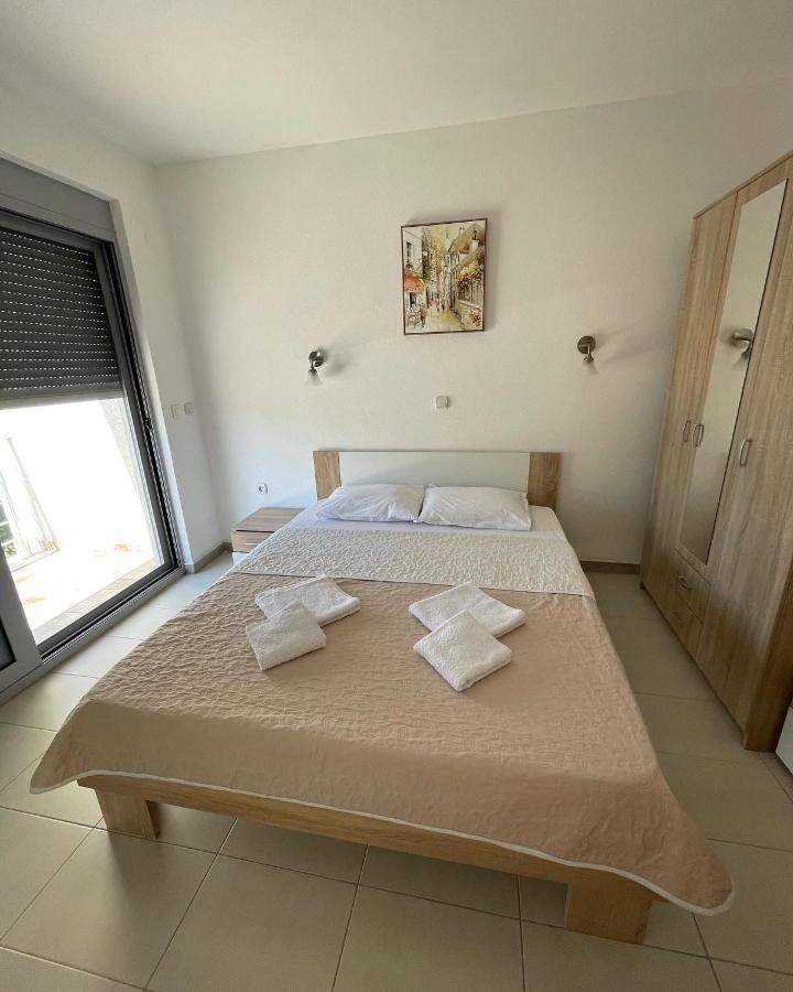 Apartman Ail 2 Ulcinj Exteriör bild