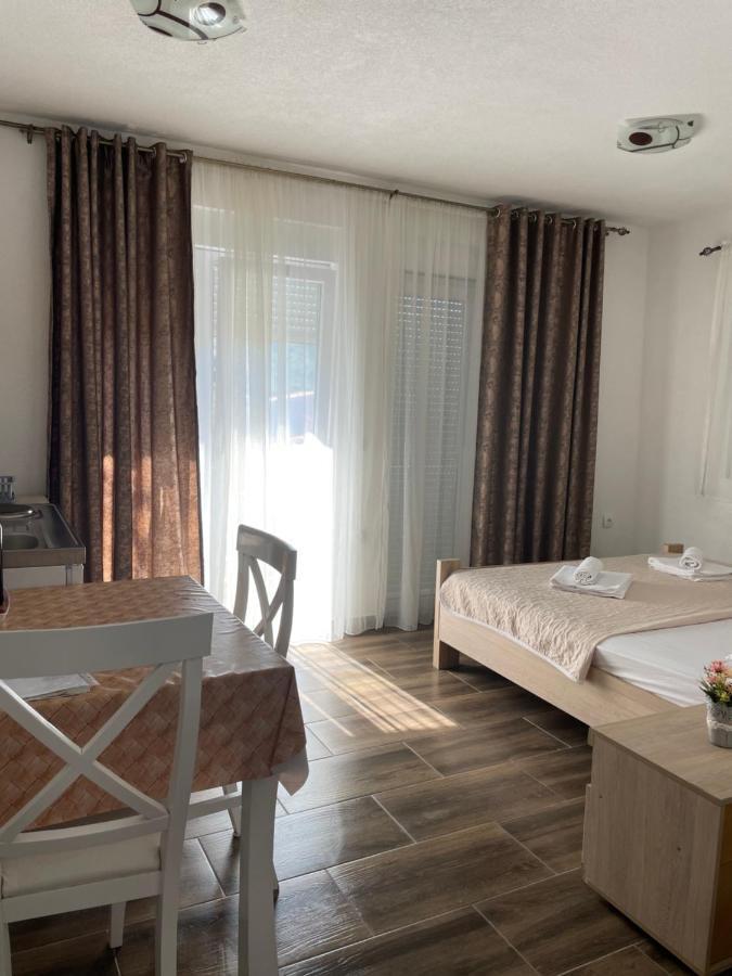 Apartman Ail 2 Ulcinj Exteriör bild