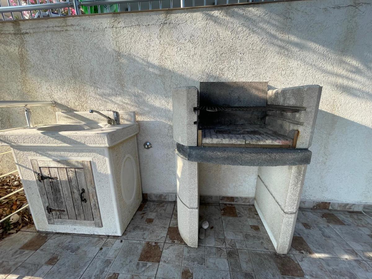 Apartman Ail 2 Ulcinj Exteriör bild